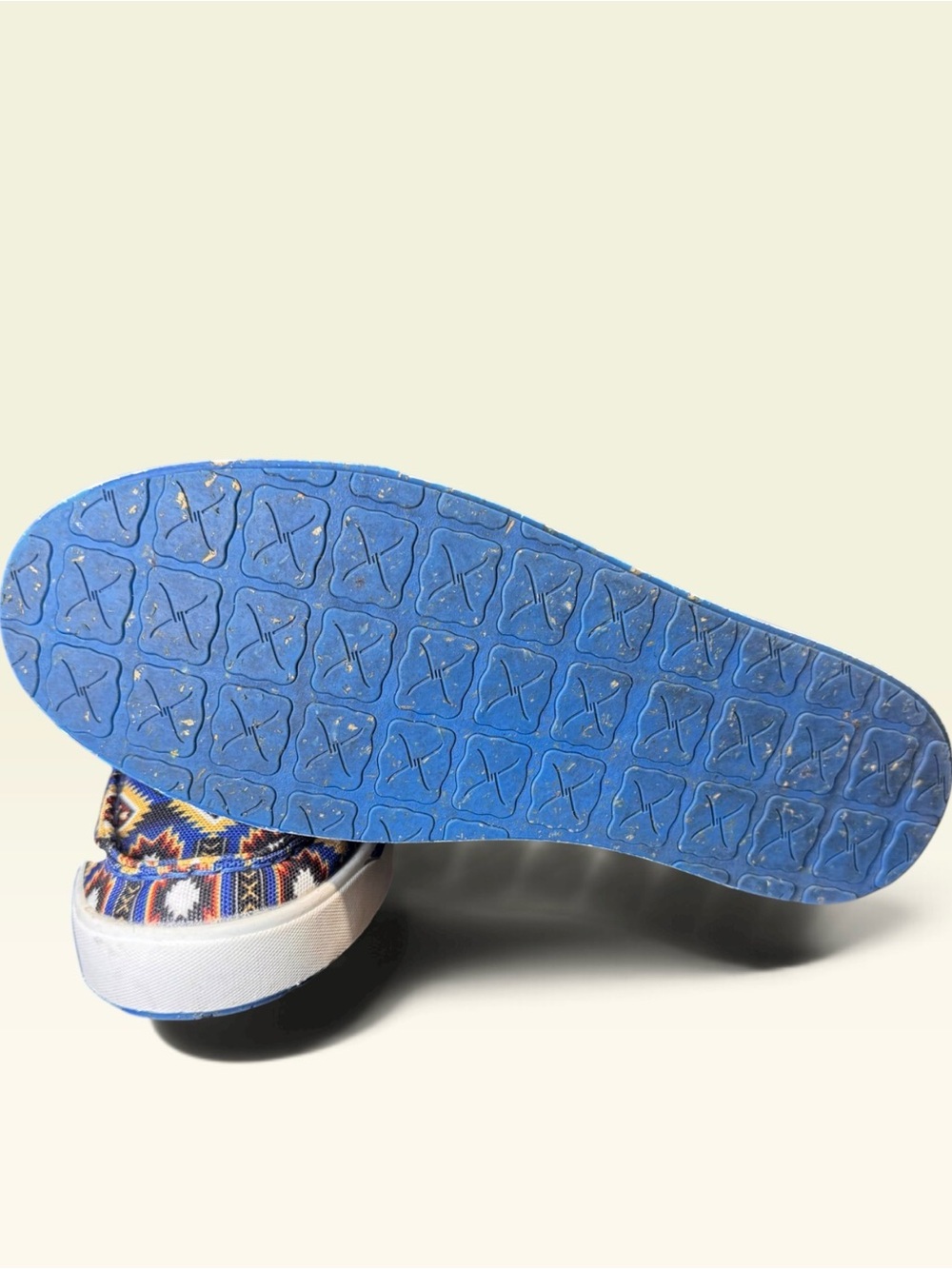 Twisted X Men's Slip-On Sneakers in Blue with Multicolor Aztec Pattern Size 8